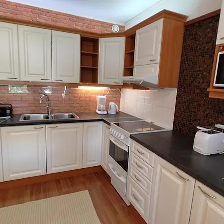 New 1 Bedroom Near Amenities Near Tahko *